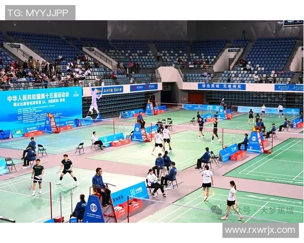 羽毛球的魅力与灵动:深入解析上海羽毛球队的训练与战术策略 羽毛球的魅力与灵动:深入解析上海羽毛球队的训练与战术策略